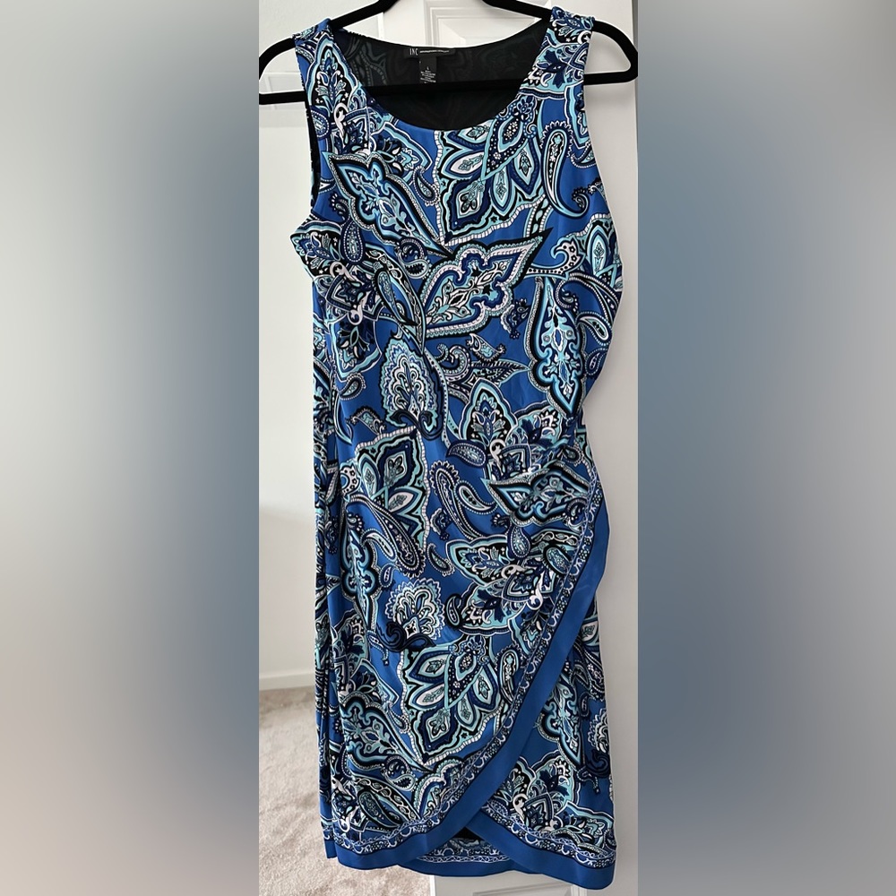 Polyester/Spandex dress with slit in the front